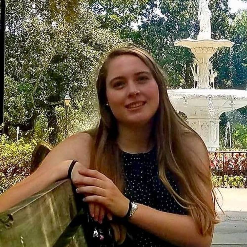 Meet your Posher, Caroline